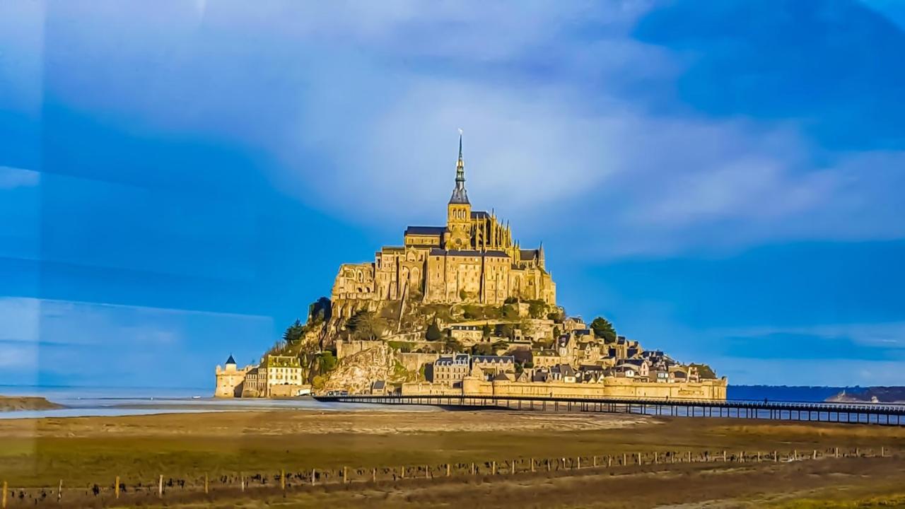 Le Village Insolite Yourte Et Roulotte Saint-Benoît-des-Ondes Exterior foto